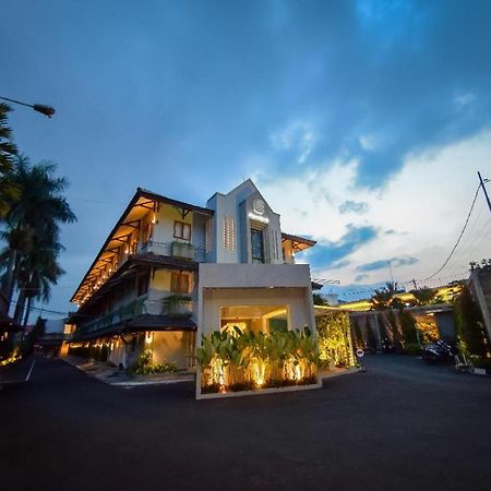 Hotel Nyland Pasteur 반둥 외부 사진